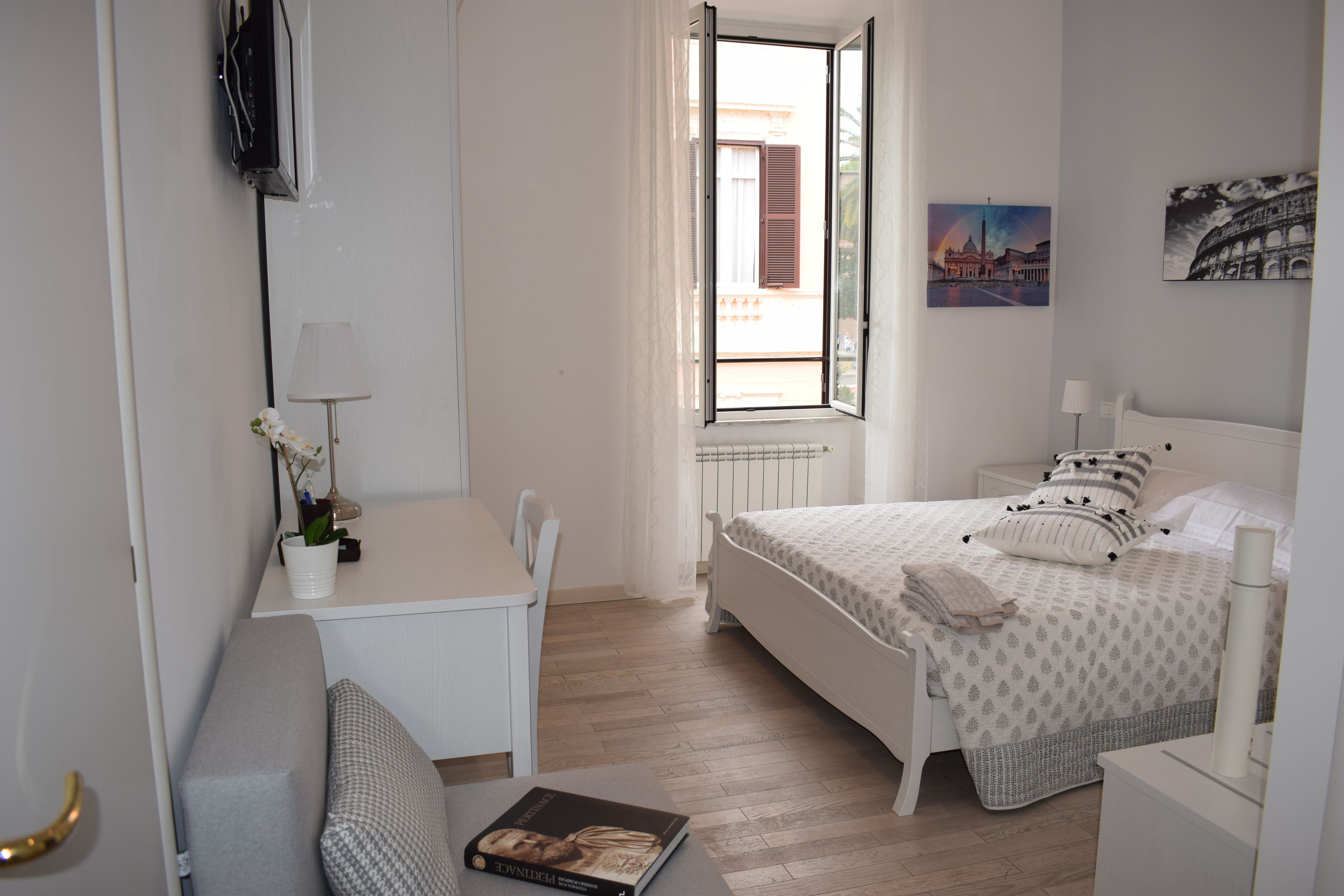 Photo - My Bed Vatican Museum