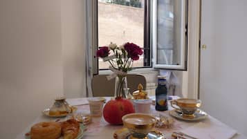 Desayuno completo incluido todos los días