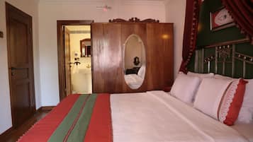 In-room safe, individually decorated, individually furnished, desk