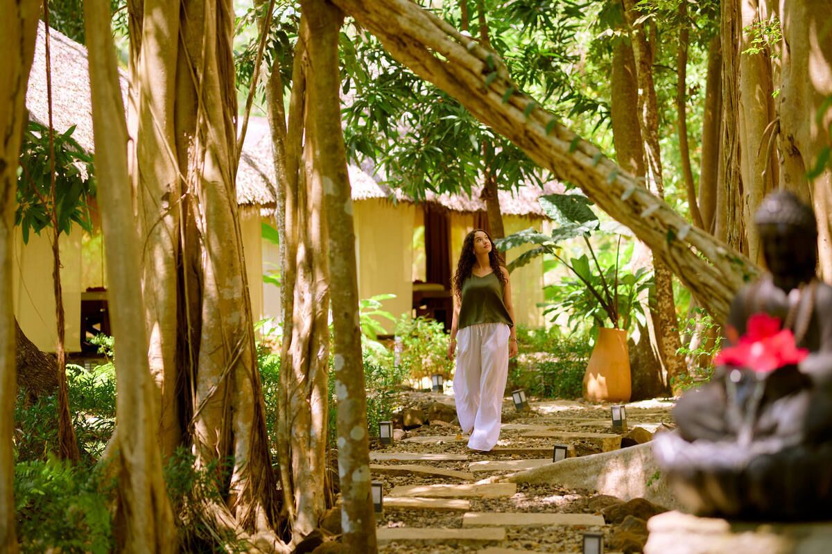 Couples treatment rooms, body treatments, body scrubs, facials