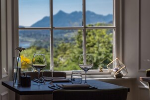 每日供應全套早餐 (每人 GBP17.40)