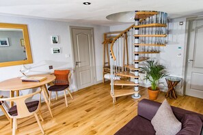 The Cottage | 書桌、熨斗/熨衣板、免費無線上網、床單