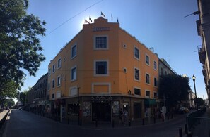 Façana frontal de l'allotjament