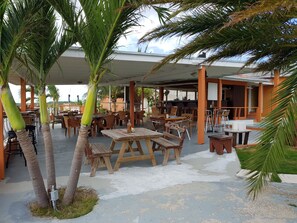 Breakfast, lunch, dinner served; local and international cuisine 