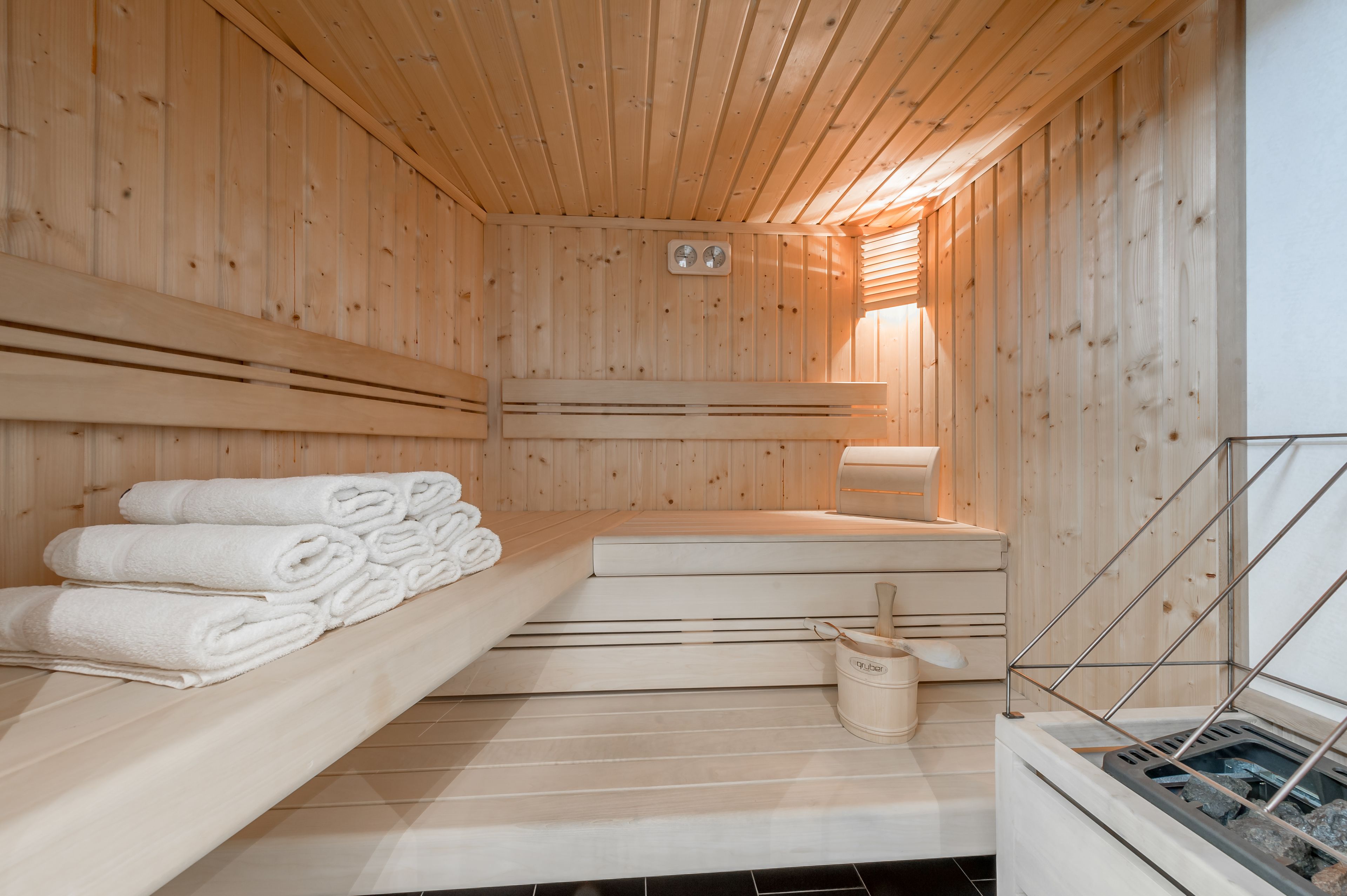 apartment (up to 10 people , ap. 12) | bathroom amenities | hair dryer, towels