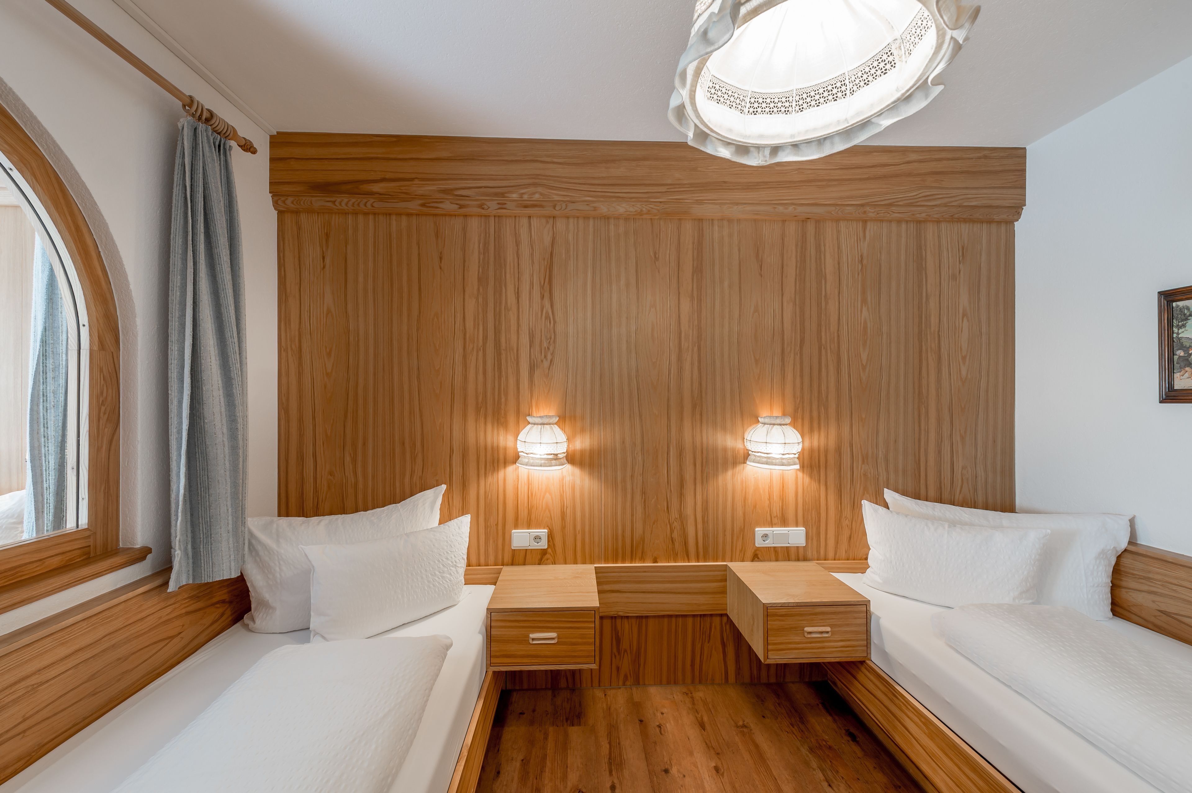 apartment (up to 4 people , ap. 10) | in-room safe, desk, soundproofing, free cots/infant beds