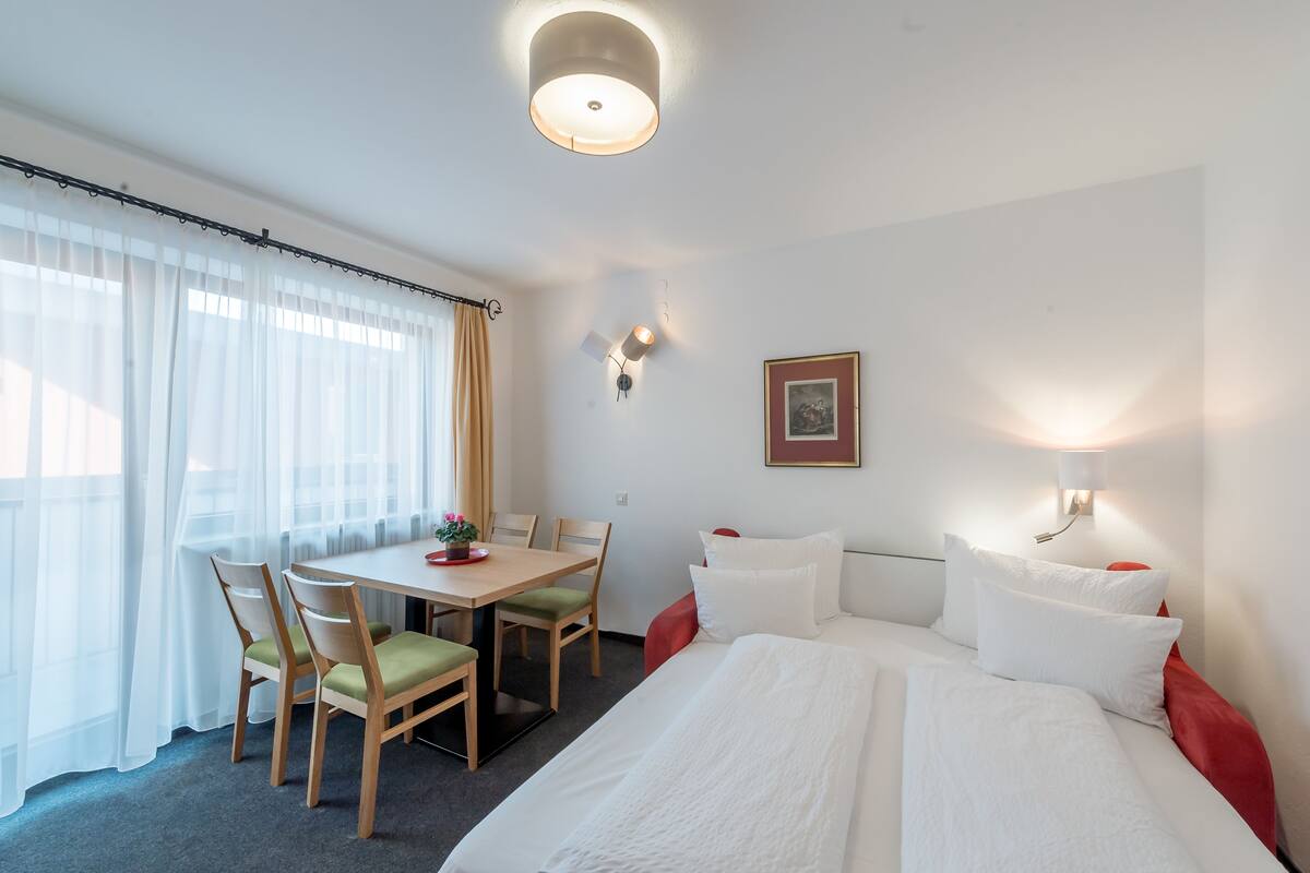 Apartment (up to 4 people,  Ap. 4) | In-room dining
