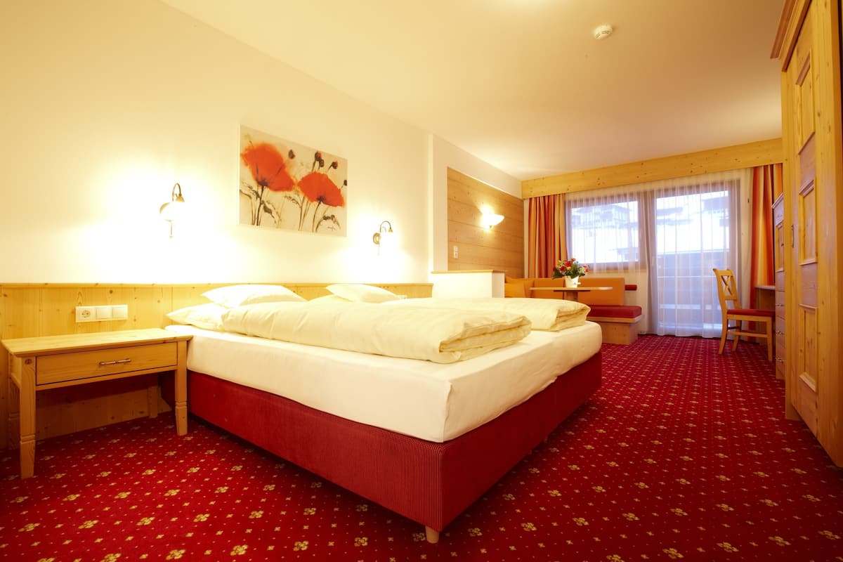 Standard Double Room | In-room safe, desk, soundproofing, free cribs/infant beds