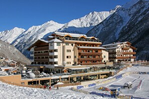 Exterior detail - Alpengasthof Grüner (Soelden)