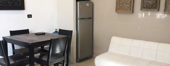 Double Room Single Use | Makan dalam bilik