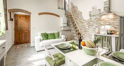 Dreamy Guelfa by Mmega