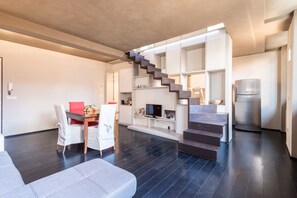 Living area - Santa Croce Apartments by Mmega (Florence)