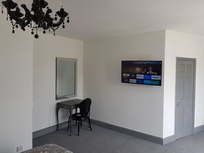 Individually decorated, individually furnished, iron/ironing board - The Dalby Rooms (Margate)