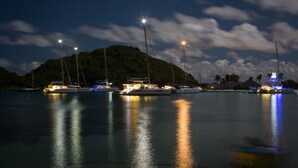 On the beach, white sand, sun-loungers, beach towels - Salt Whistle Bay Retreat (Mayreau Island)