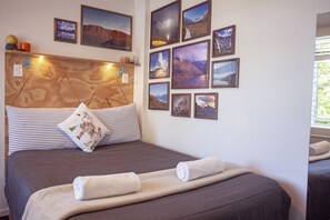 Deluxe Double Room with En-Suite Bathroom