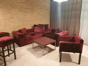 Living area - Hotel Presidium Palace (Lovech)