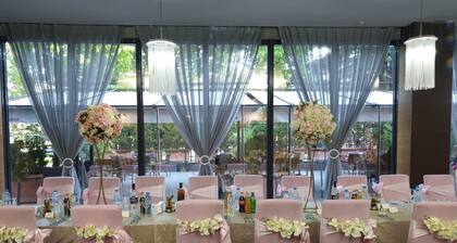 Hotel Presidium Palace