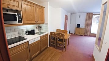 Appartement 2 pièces 4 personnes | Cucina privata | Frigorifero con congelatore, forno, piano cottura, lavastoviglie