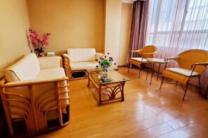 Unclassified image, 2 of 18, button - Hedong Hotel (Shenzhen)