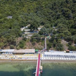 Private beach nearby, free beach shuttle