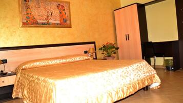 Literie de qualité supérieure, bureau, lits bébé (en supplément)