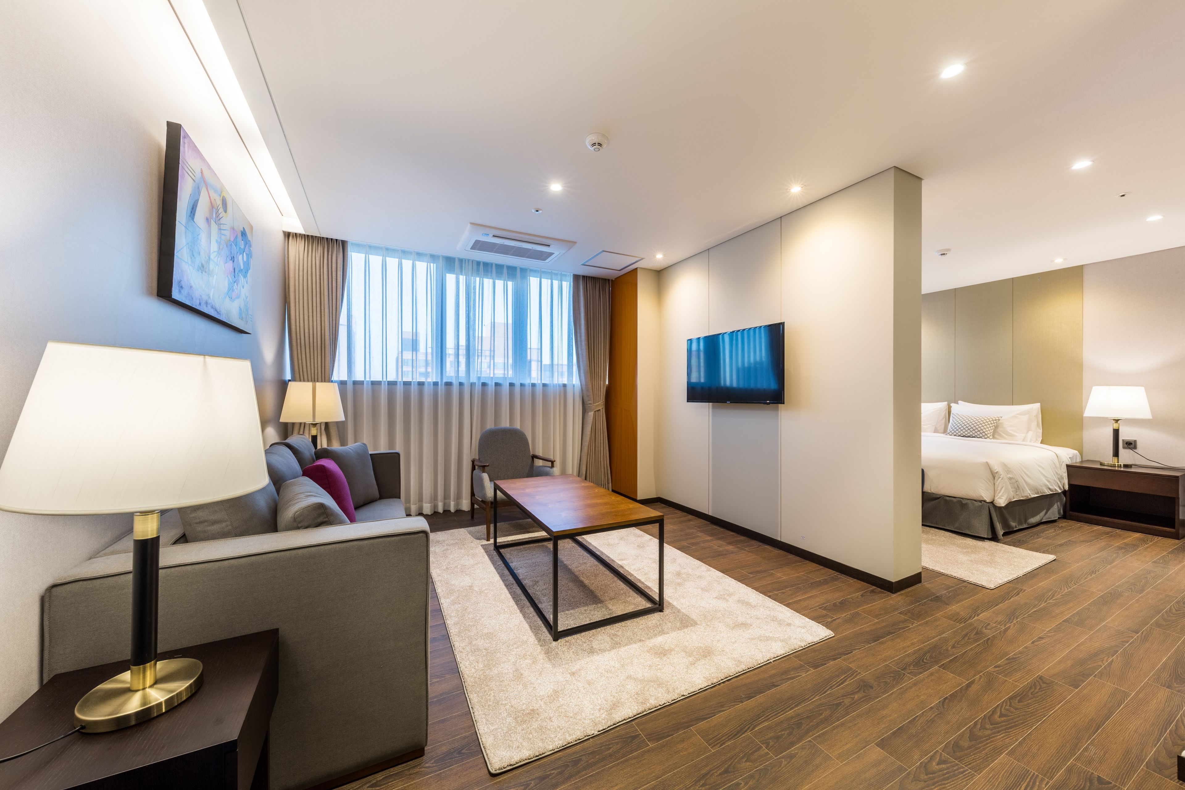 premium bedding, in-room safe, desk, blackout curtains