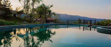 Outdoor pool, a natural pool