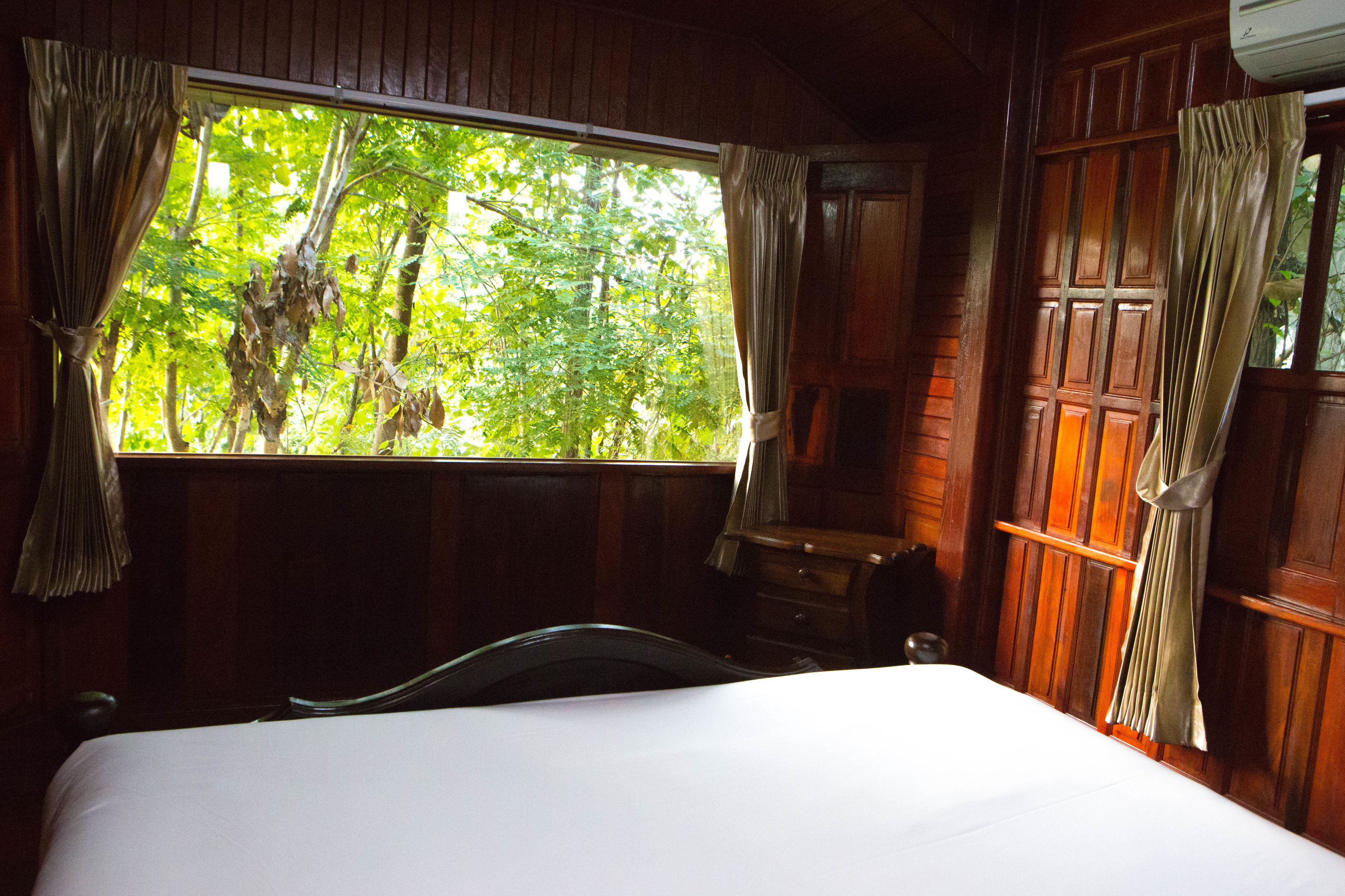 Vassana Villa | In-room safe, desk, free WiFi, bed sheets