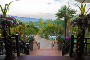 View from property - CAPITAL O991 Honey Hills Villa (Mae Rim)