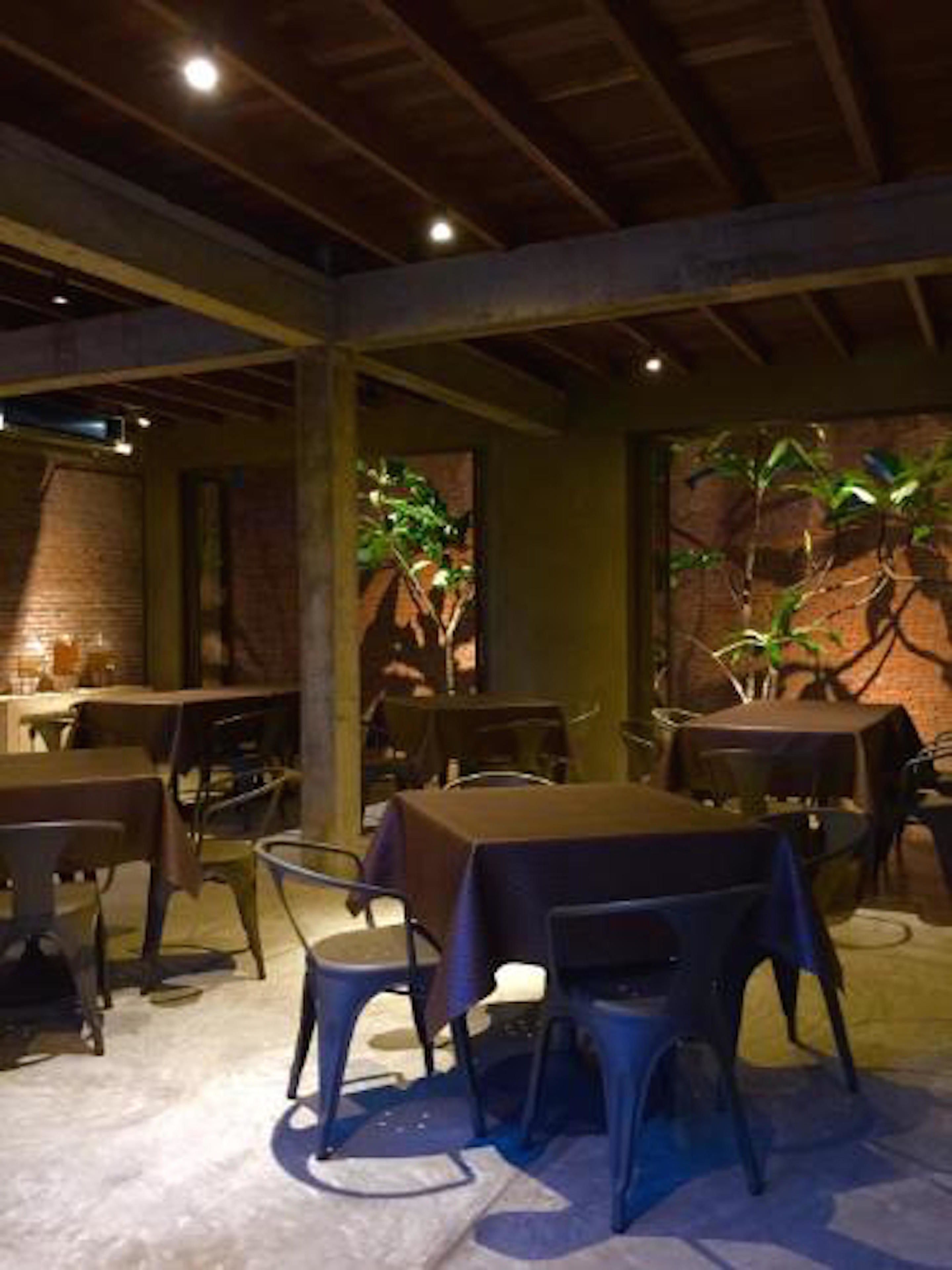 free daily breakfast