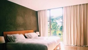 Superior Twin Room | มินิบาร์, โต๊ะทำงาน, ผ้าม่านกันแสง, เตียงเสริม/เปล