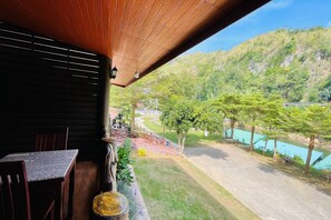 Deluxe Twin Room | View from room - Baan Rim Kwai Paerimnam Resort (Sai Yok)