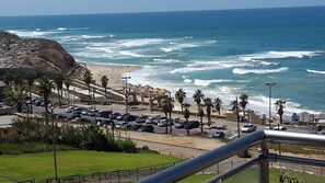 View from property - Family Penthouse (Tel Aviv)