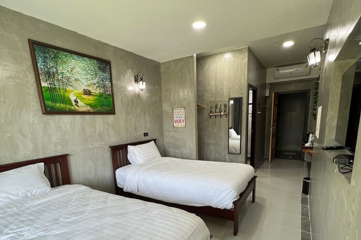 Economy Twin Room | Free WiFi