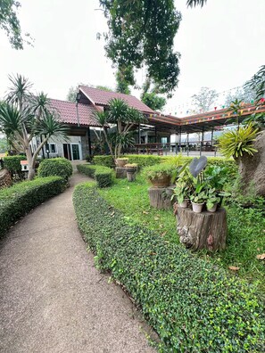 View from property - Baan Alisa Bed and Breakfast (Sai Yok)