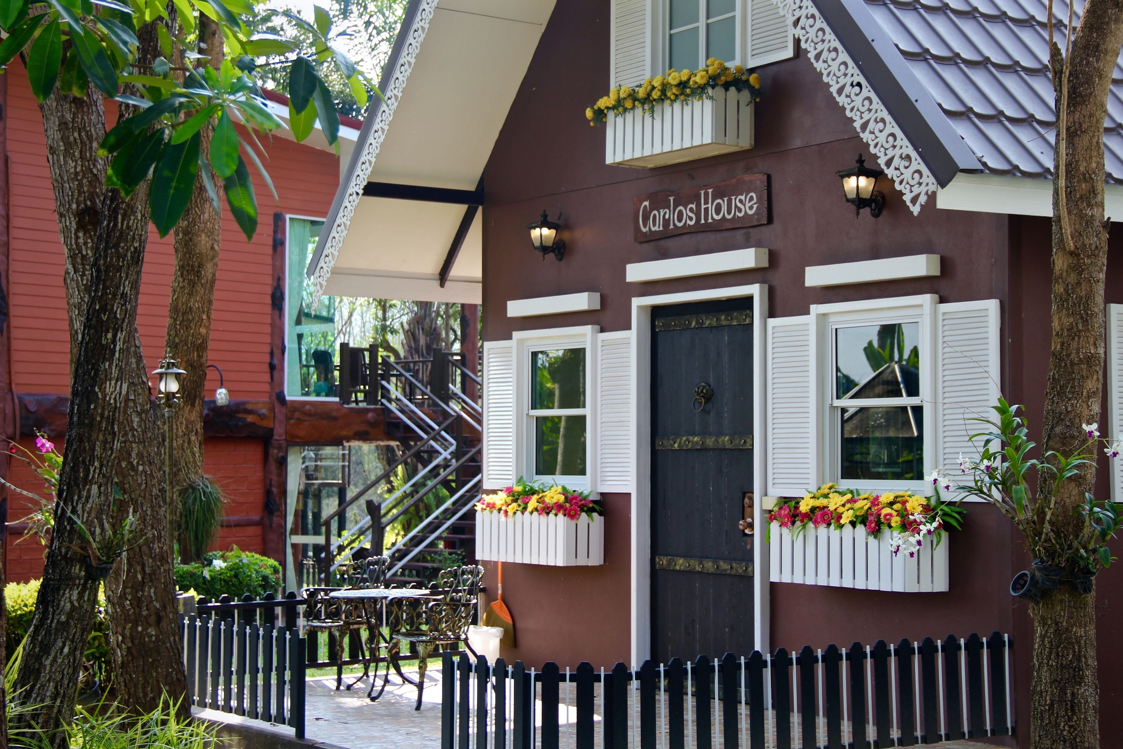 Basic House, 1 King Bed | Front of property