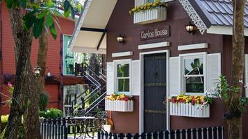 Basic House, 1 King Bed | Front of property