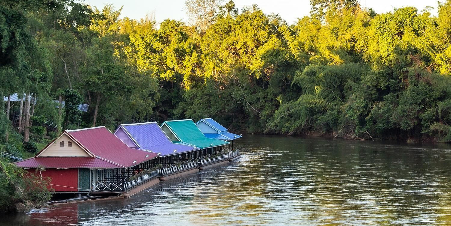 Quang cảnh hồ