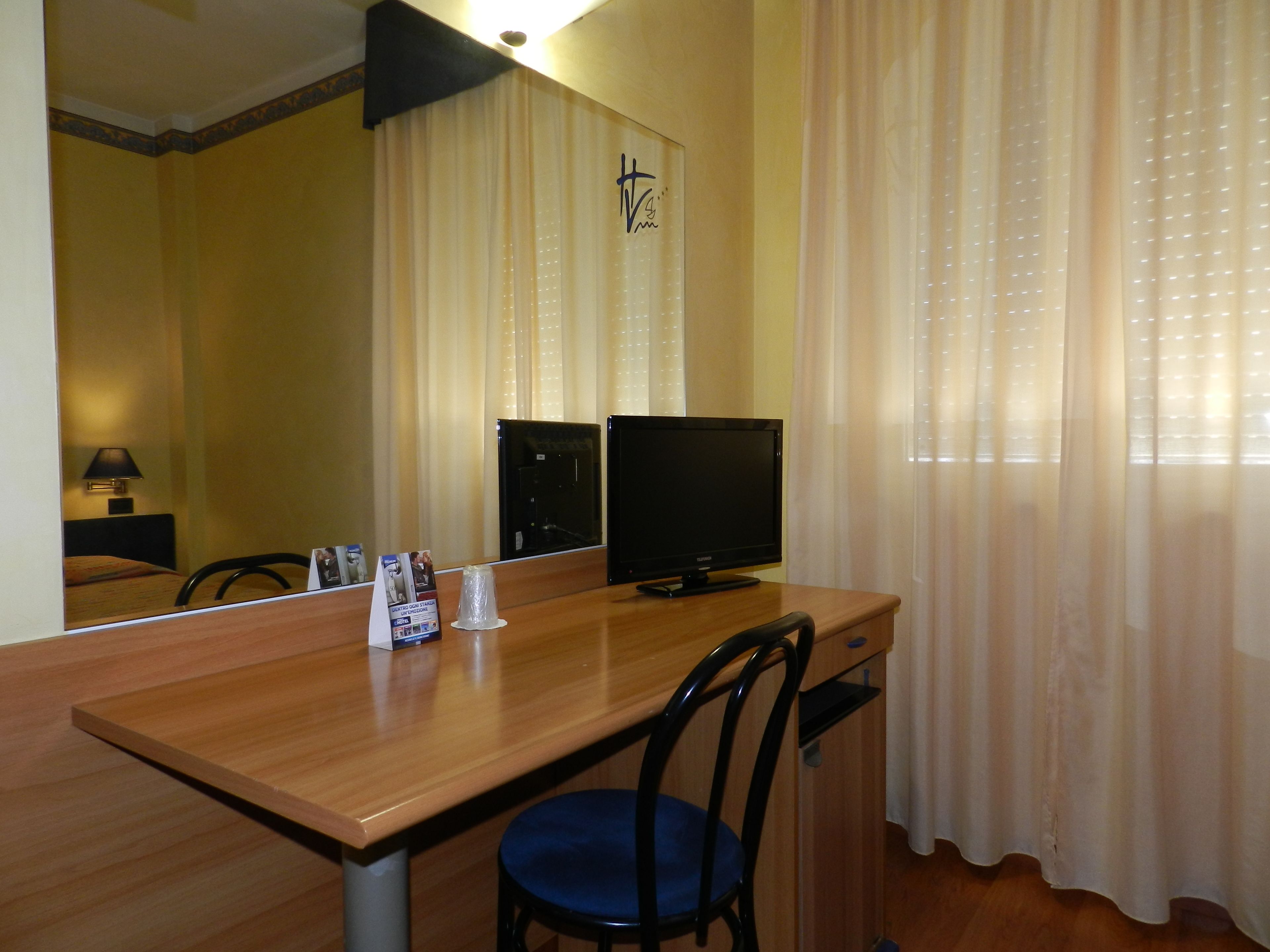 family room, connecting rooms | in-room safe, desk, blackout curtains, soundproofing