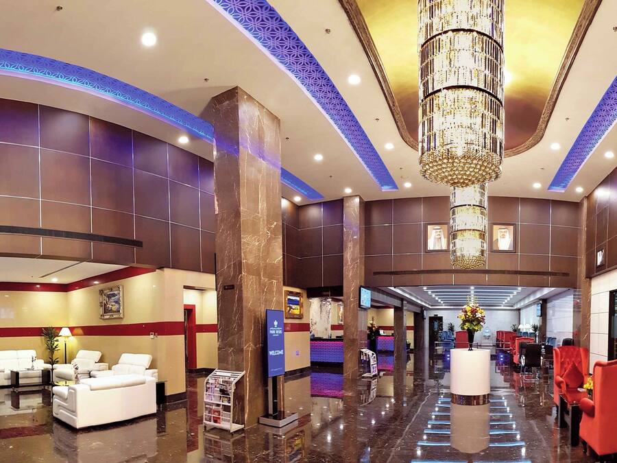 Área de estar no saguão