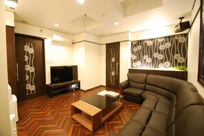 Flat-screen TV - Hotel Free Style Okayama (Okayama)