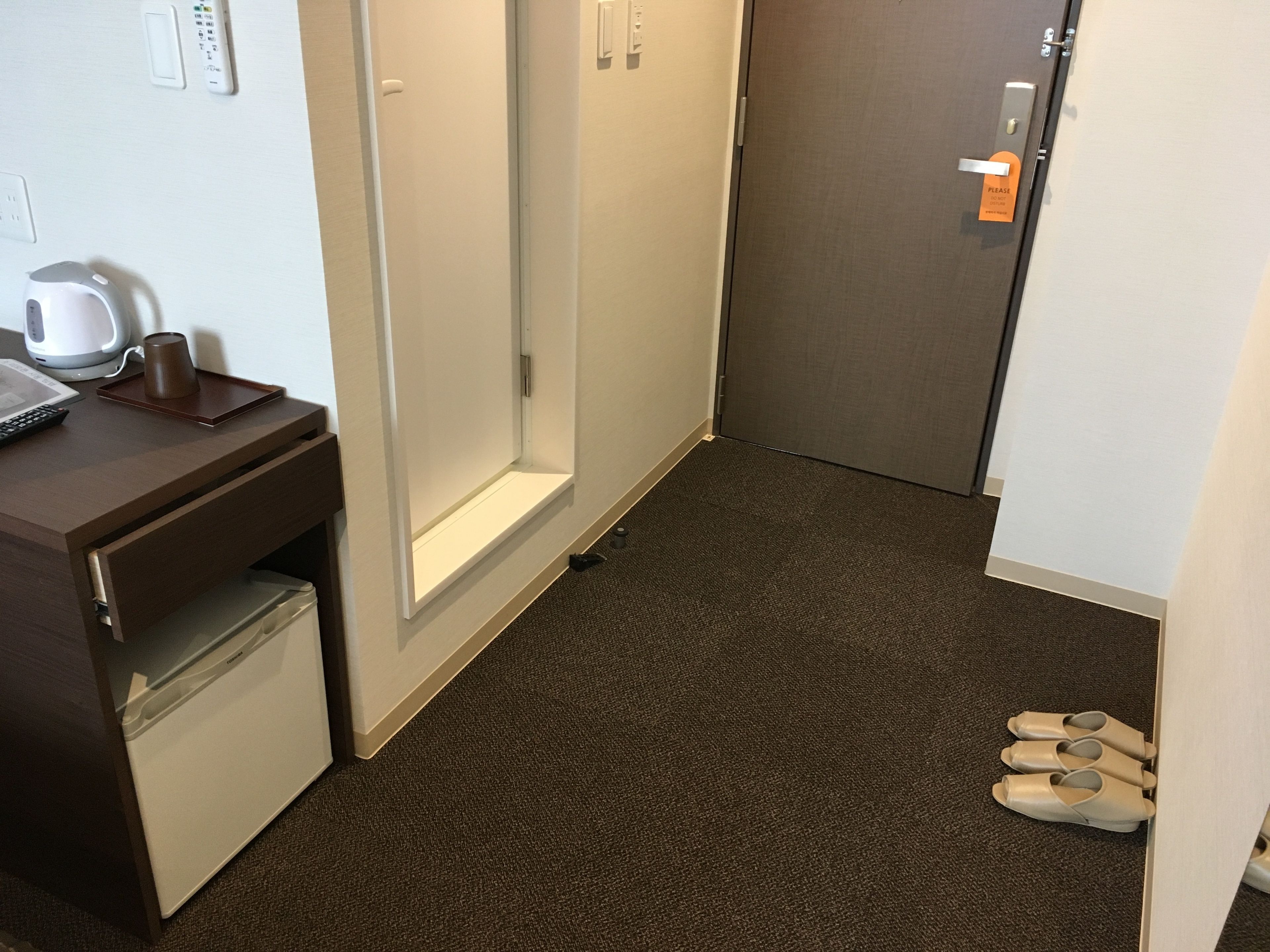 standard triple room | room amenity