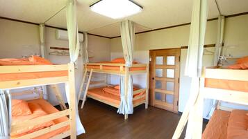 Shared Dormitory, Mixed Dorm