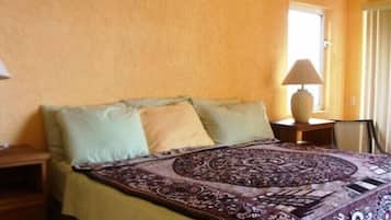 Family House, 3 Bedrooms, Ocean View, Poolside | 3 bedrooms, free WiFi