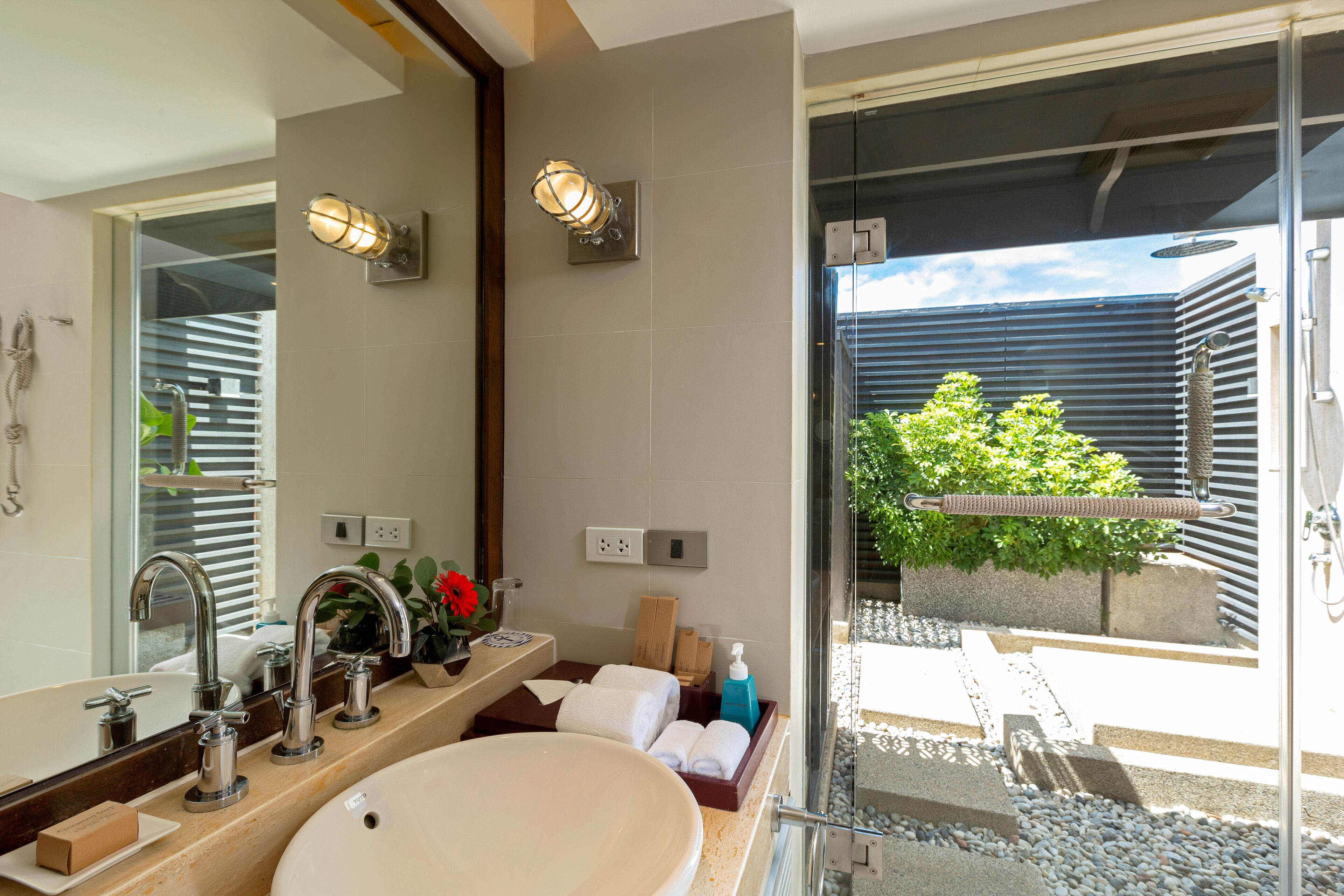 hideaway suite  | bathroom | shower, eco-friendly toiletries, bathrobes, slippers