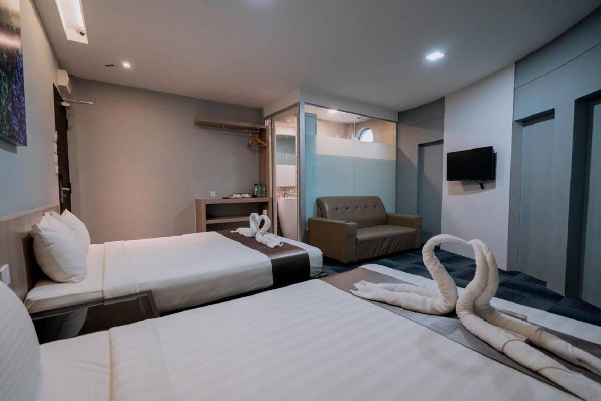 in-room safe, desk, iron/ironing board, free wifi