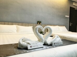 In-room safe, desk, iron/ironing board, free WiFi - Kimal Hotel Taiping (Taiping)