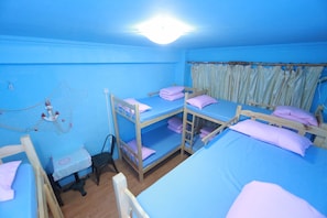 In-room safe, desk, blackout curtains, free WiFi