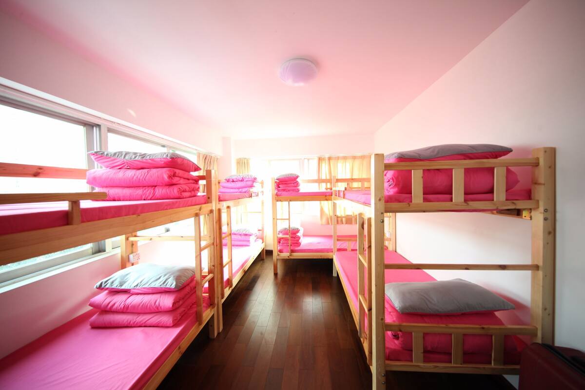 In-room safe, desk, blackout curtains, free WiFi