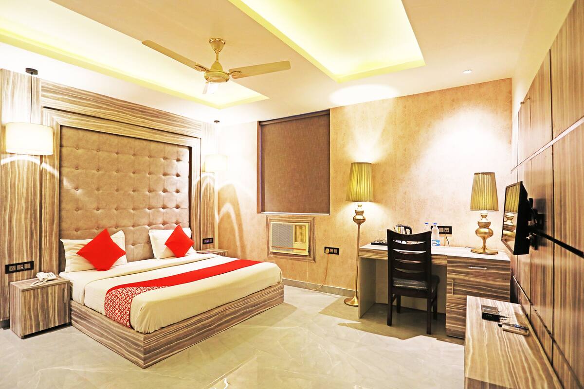 Double or Twin Room | WiFi (free)